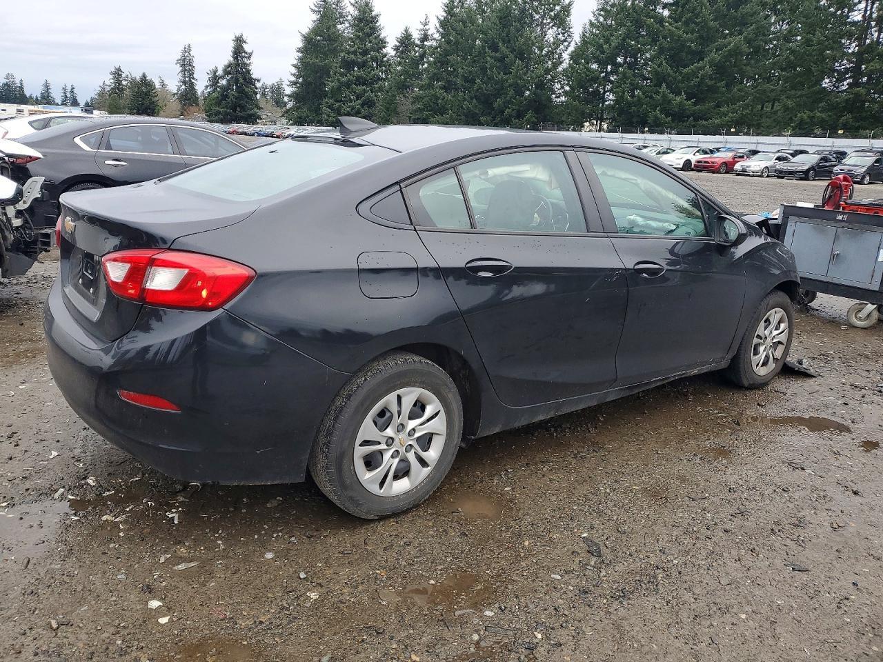 2019 Chevrolet Cruze Ls - zdjęcie 3