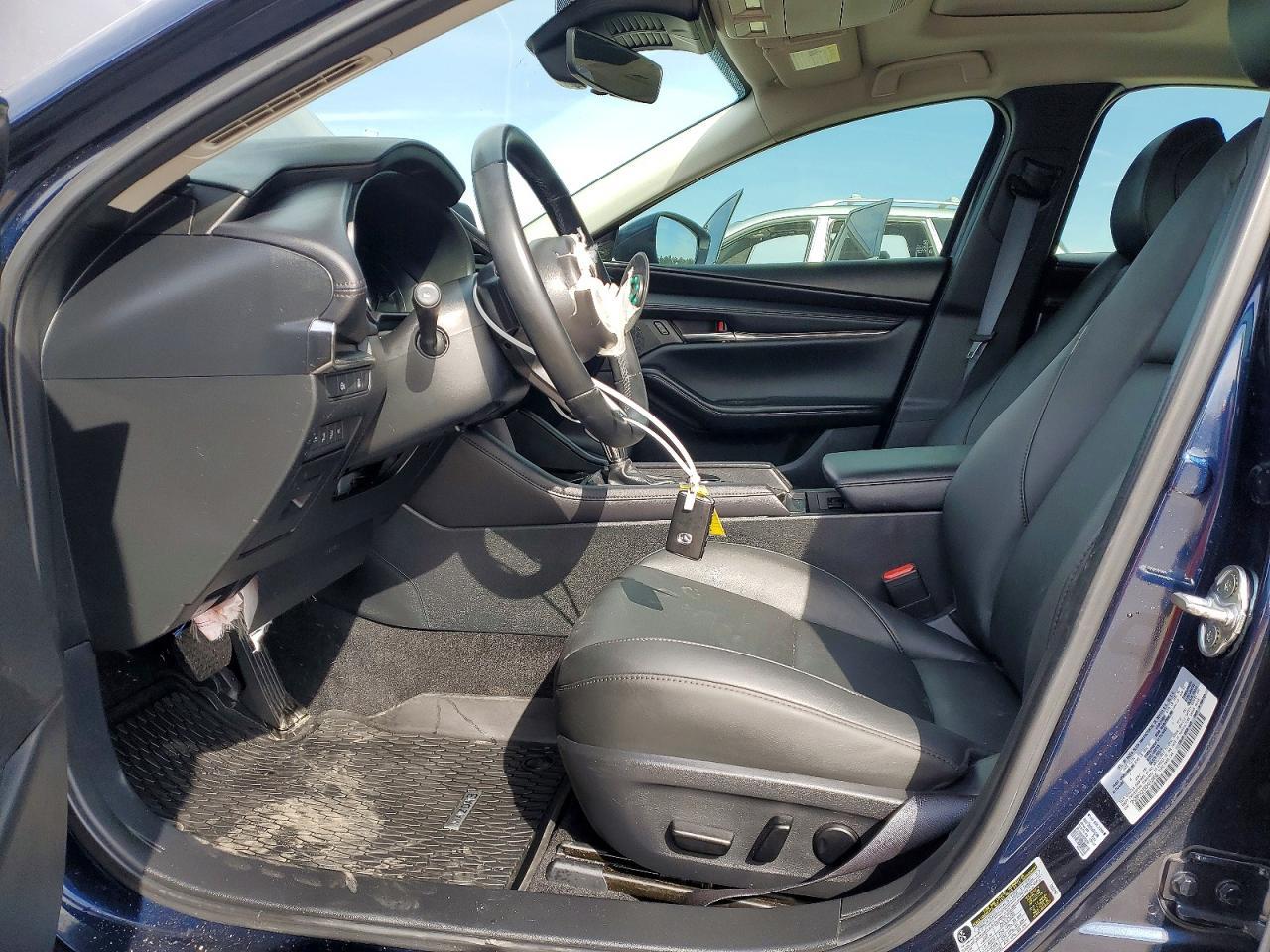 2025 Mazda 3 Preferred - zdjęcie 7