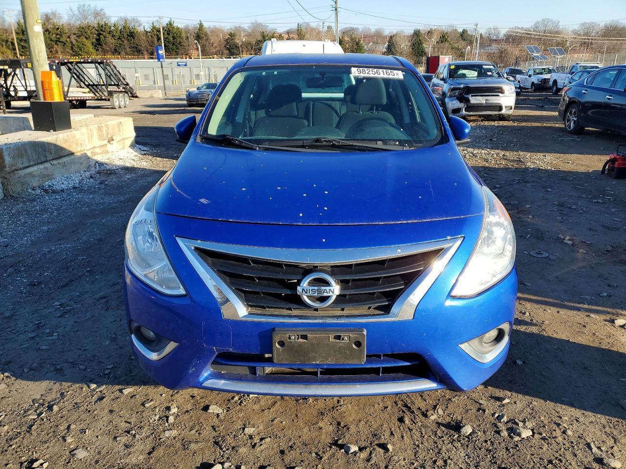 2015 Nissan Versa S - zdjęcie 5