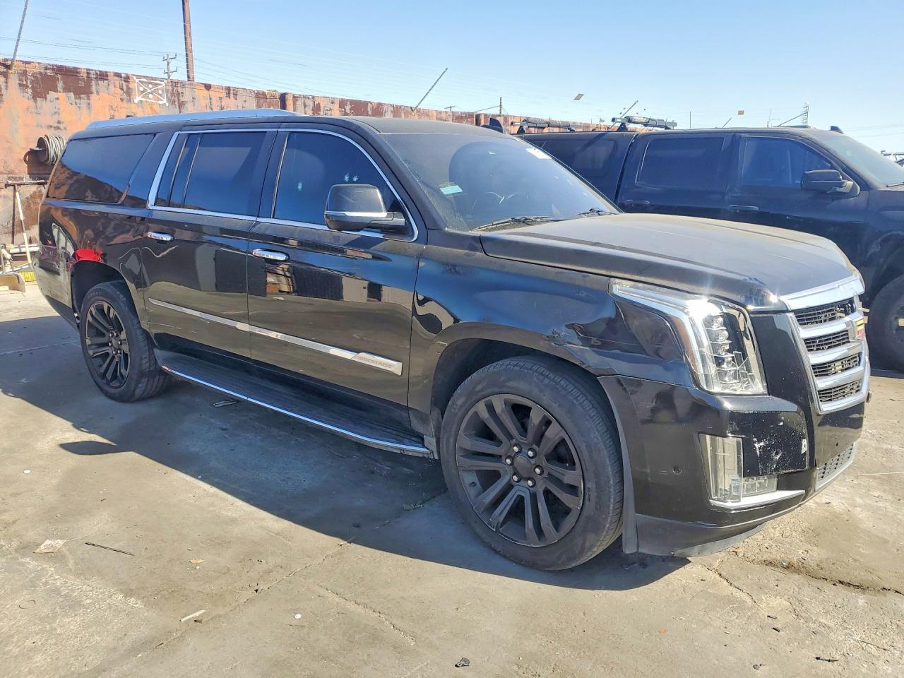 2017 Cadillac Escalade Esv Luxury - zdjęcie 4