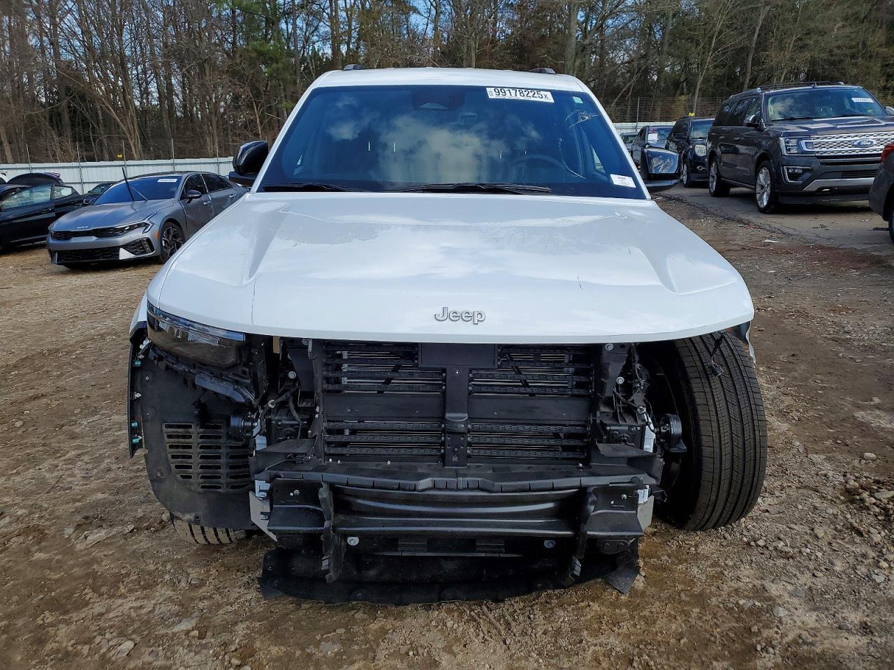 2025 Jeep Grand Cherokee L Laredo - zdjęcie 5