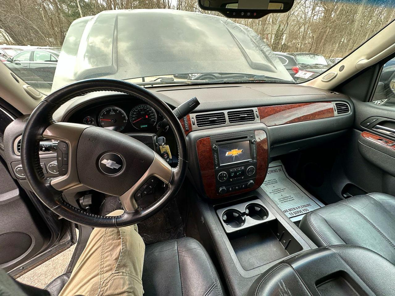 2013 Chevrolet Suburban K1500 Lt - zdjęcie 9