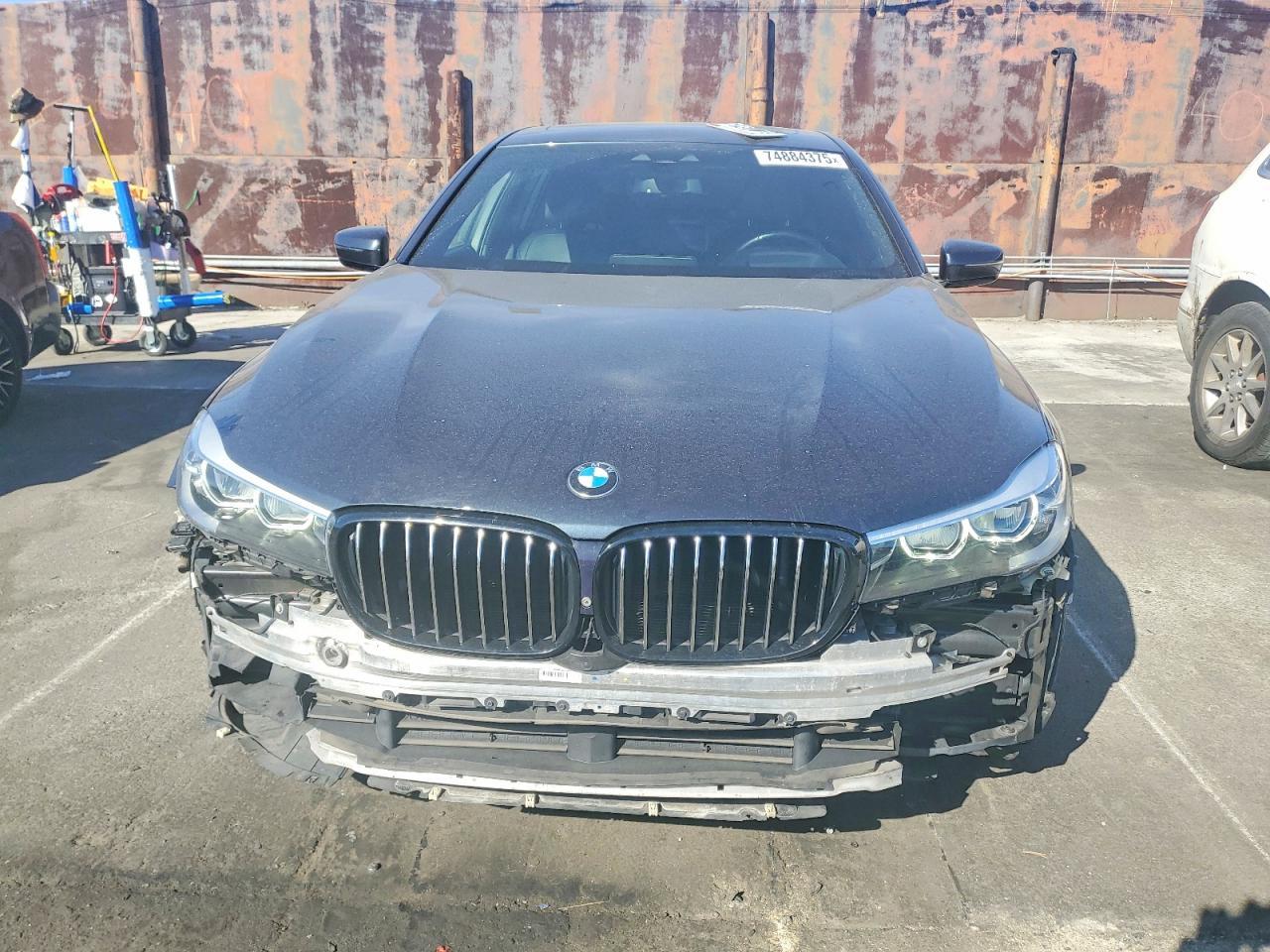 2019 BMW 740 I - zdjęcie 5