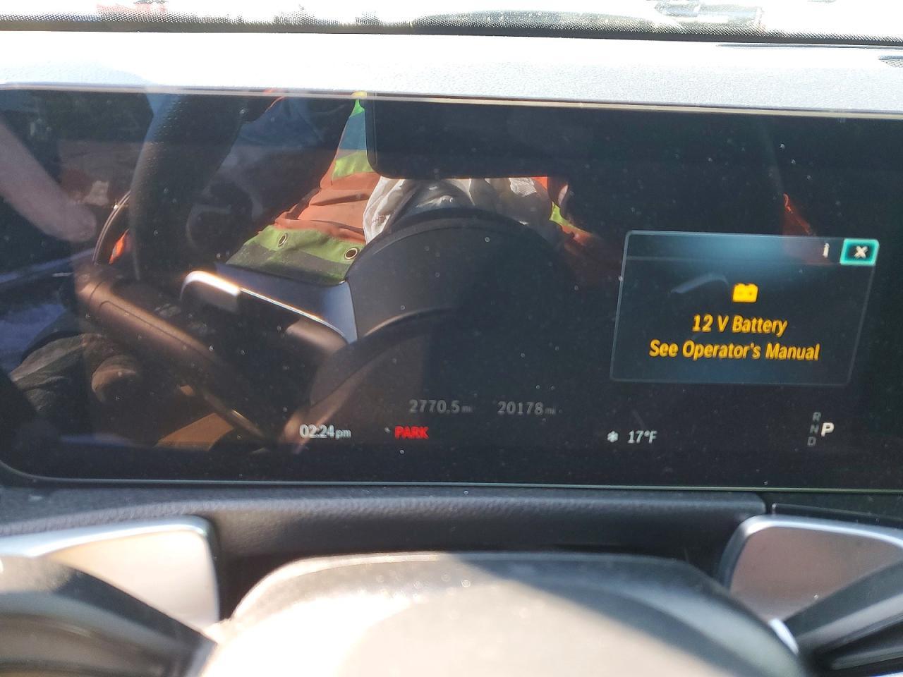 2024 Mercedes-Benz Glb Amg 35 4Matic - zdjęcie 9