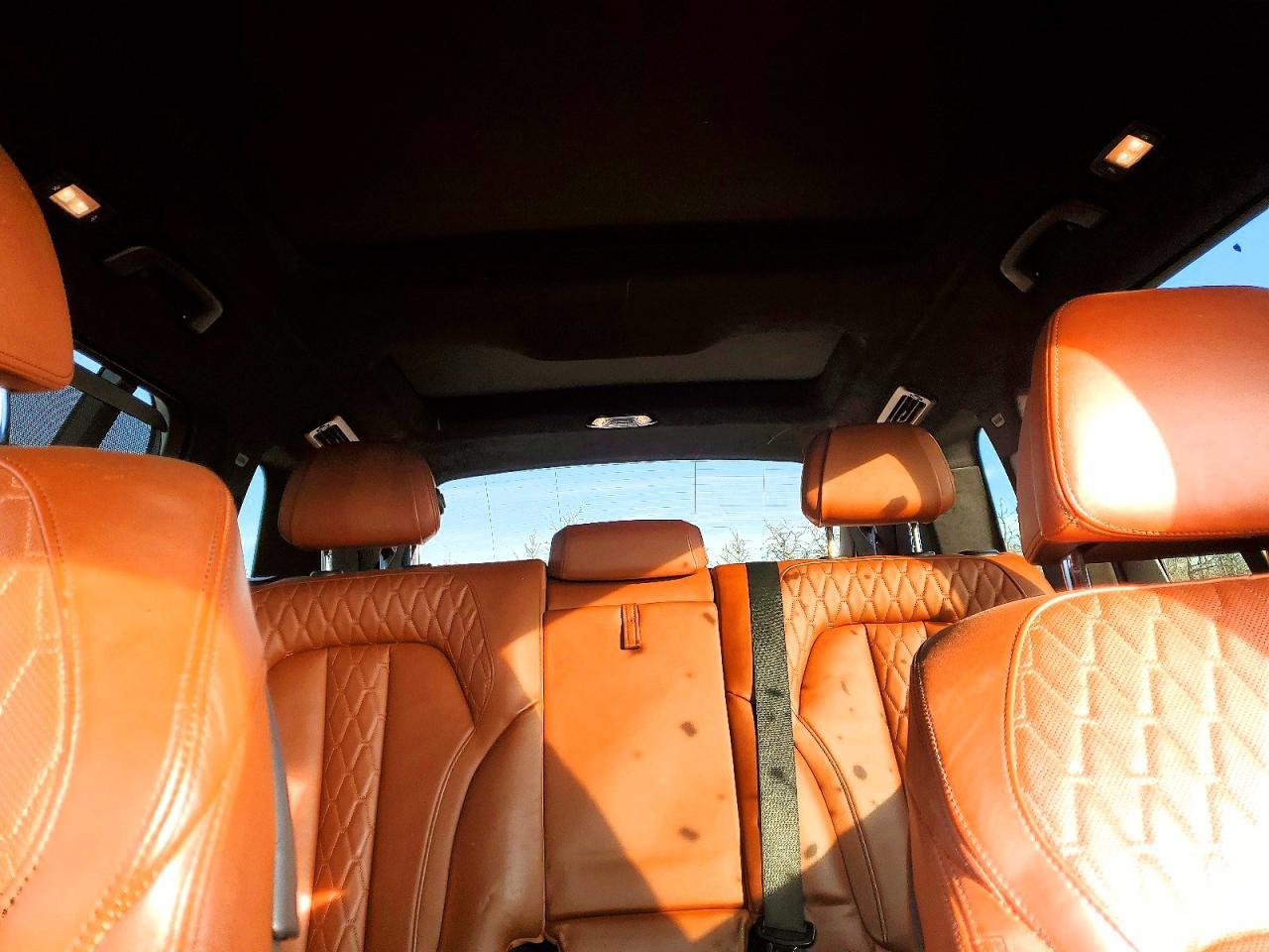 2021 BMW X7 xDrive40I - zdjęcie 10