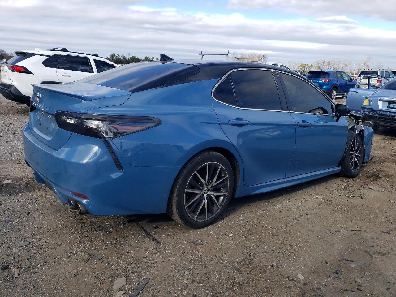 2023 Toyota Camry Se Night Shade - zdjęcie 3