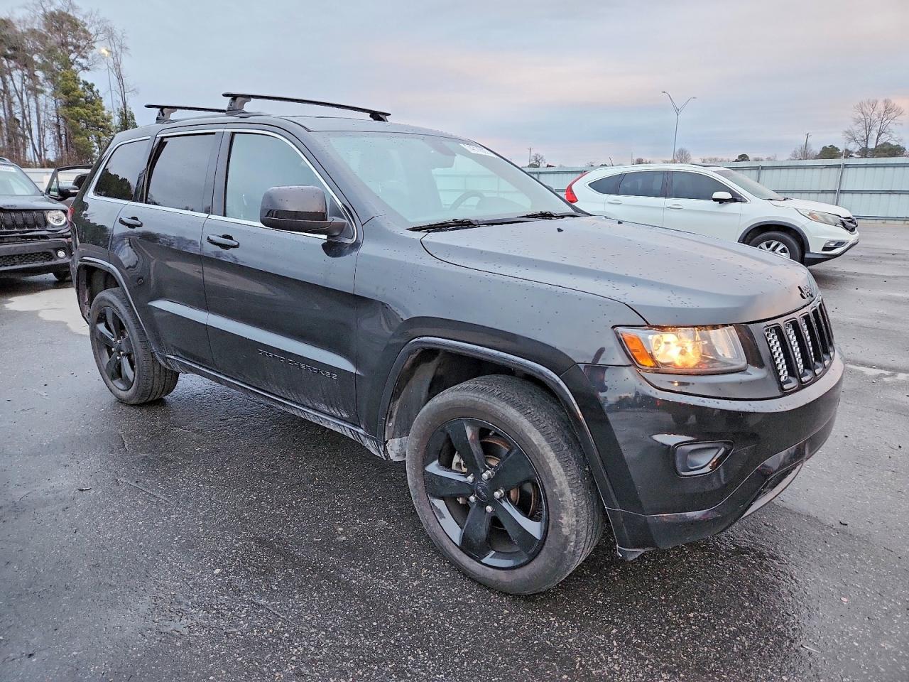 2015 Jeep Grand Cherokee Laredo - zdjęcie 4