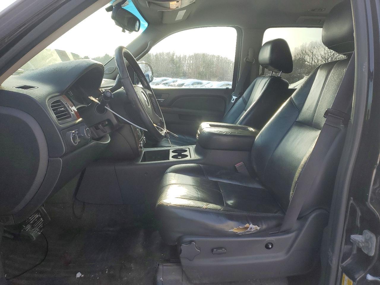 2013 Chevrolet Suburban K1500 Lt - zdjęcie 7