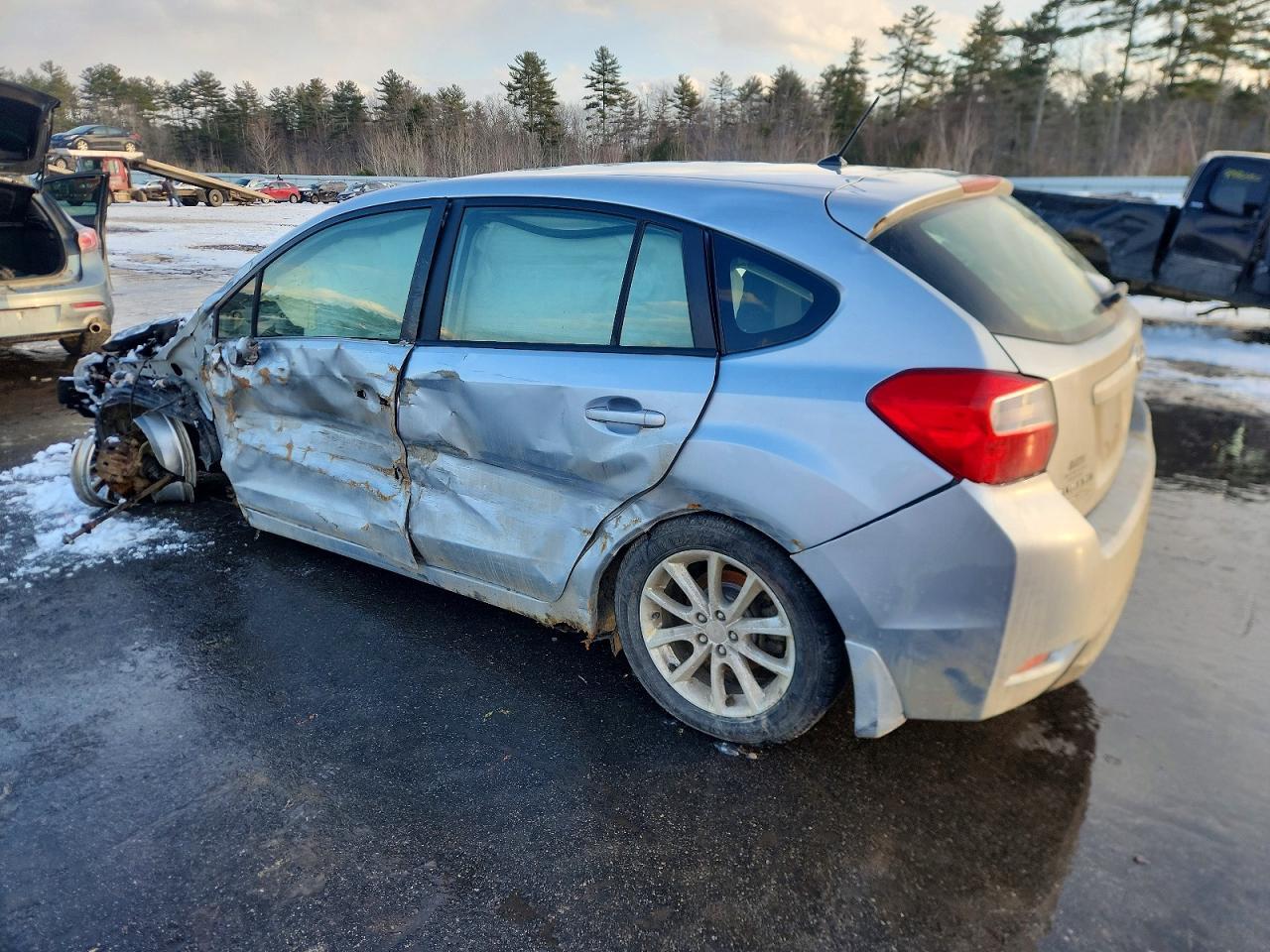 2013 Subaru Impreza Premium - zdjęcie 2