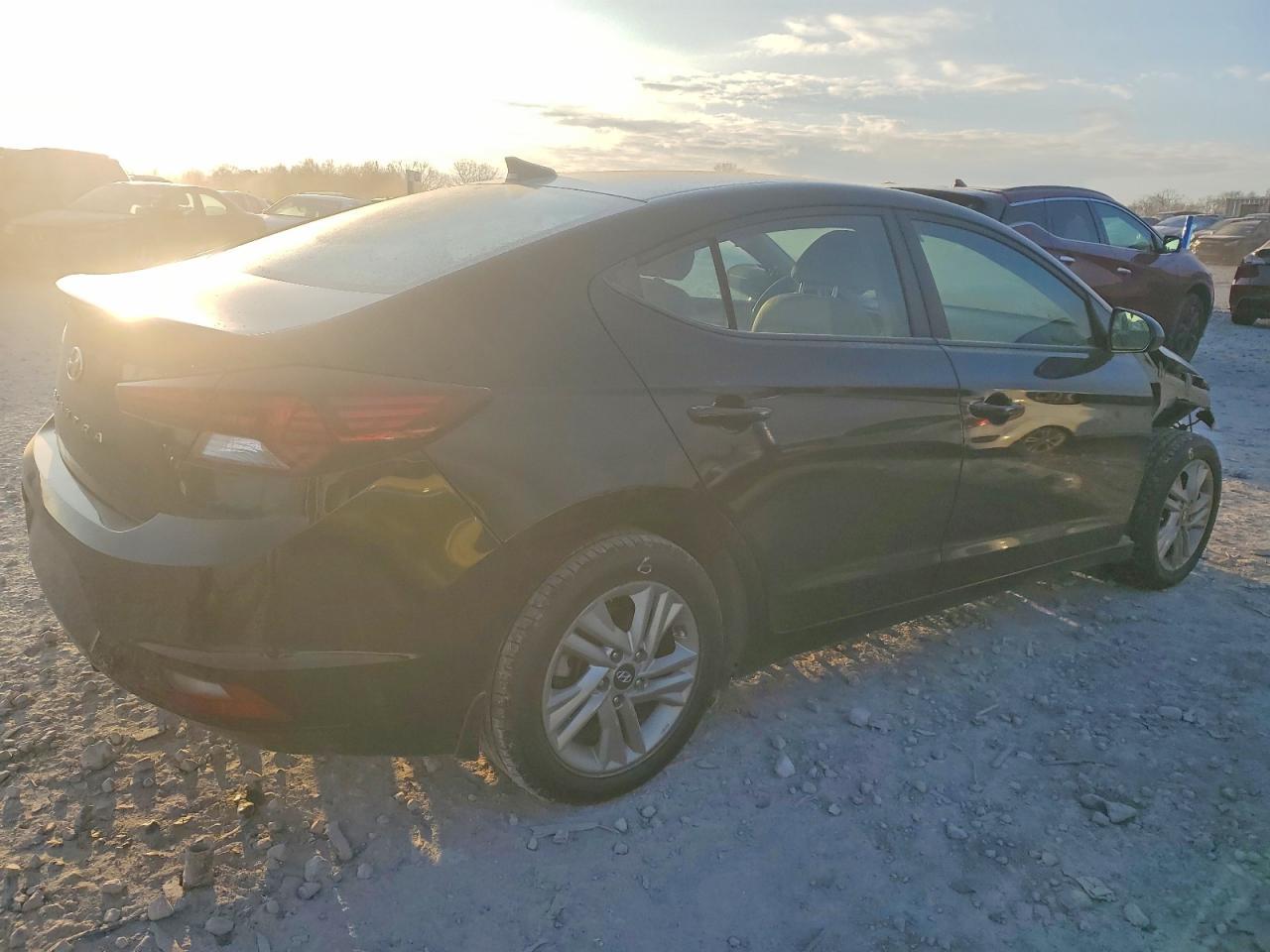 2020 Hyundai Elantra Sel - zdjęcie 3