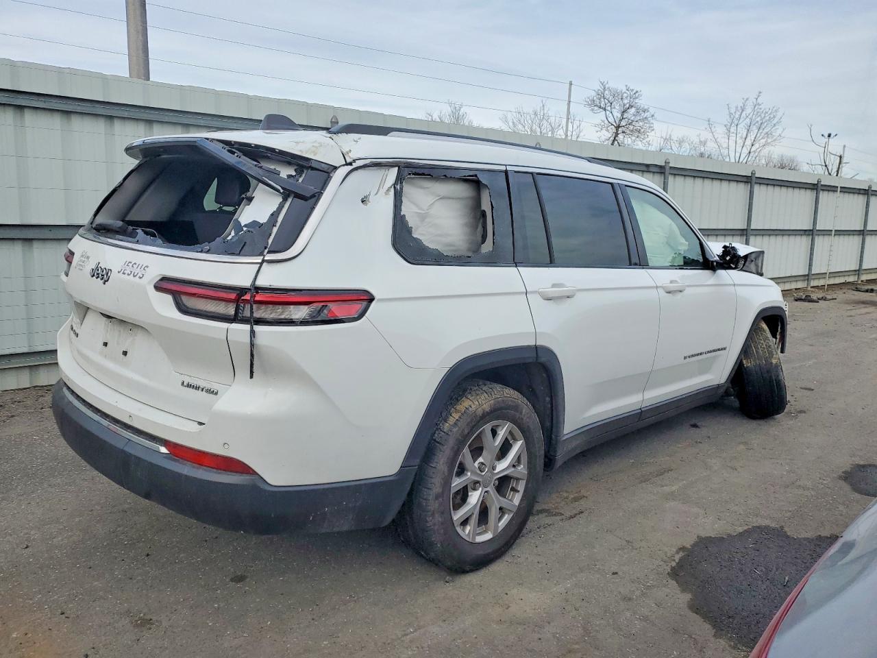2021 Jeep Grand Cherokee L Limited - zdjęcie 3