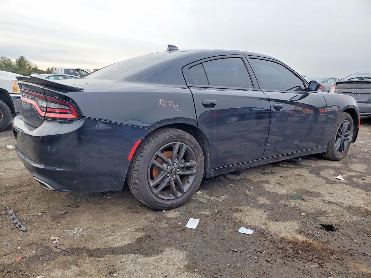 2019 Dodge Charger Sxt - zdjęcie 3