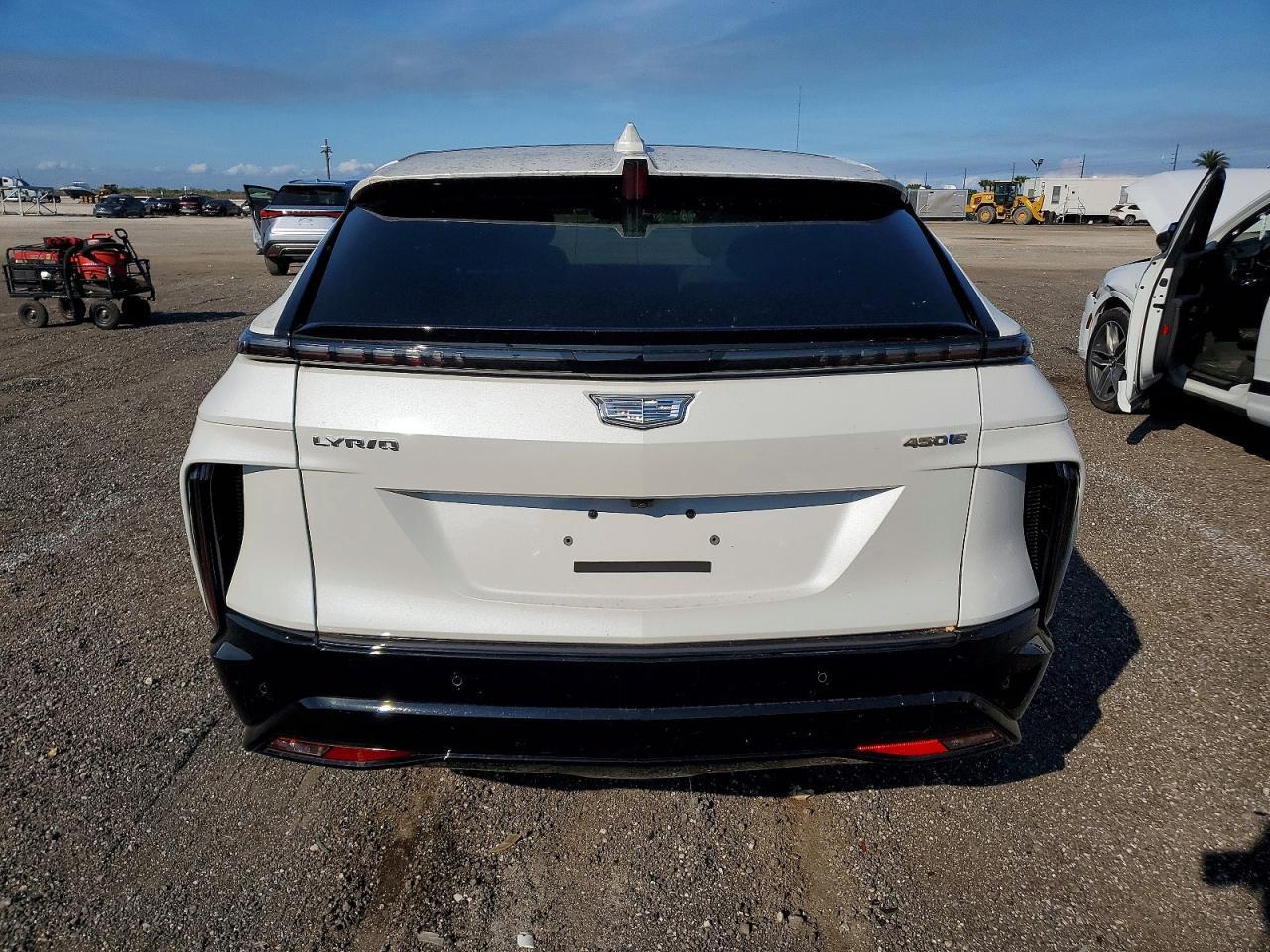 2025 Cadillac Lyriq Sport - zdjęcie 6