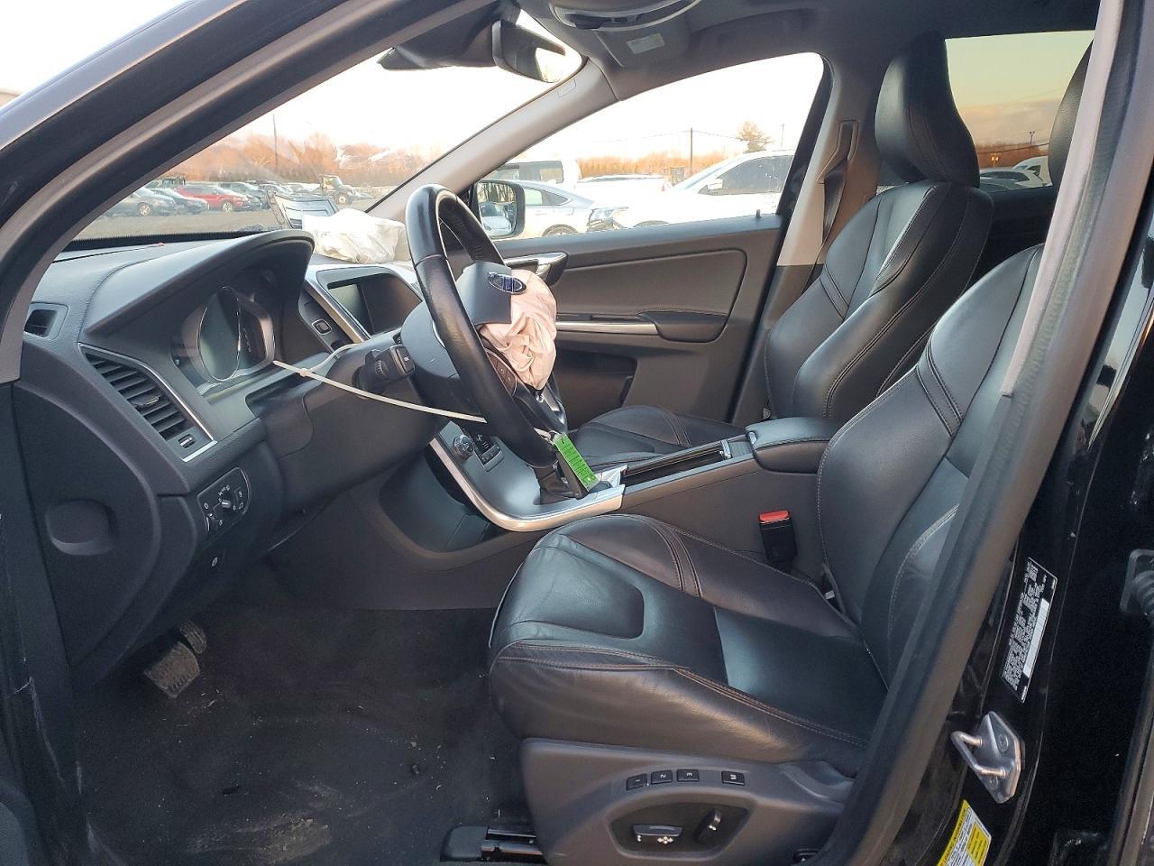 2017 Volvo Xc60 T6 Dynamic - zdjęcie 7