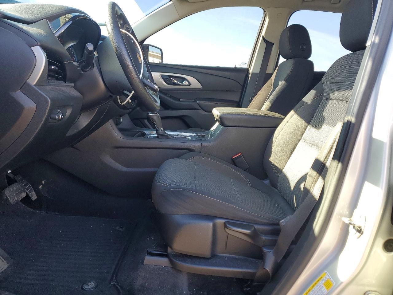 2020 Chevrolet Traverse Ls - zdjęcie 7