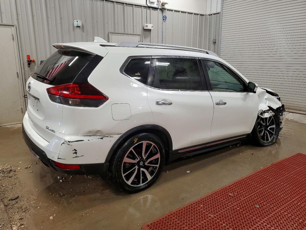 2020 Nissan Rogue S - zdjęcie 3