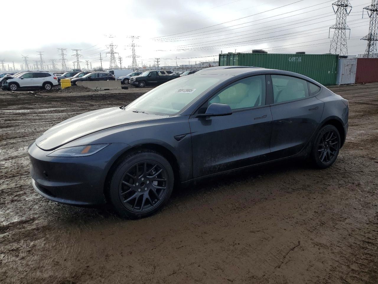 2026 Tesla Model 3 - zdjęcie główne