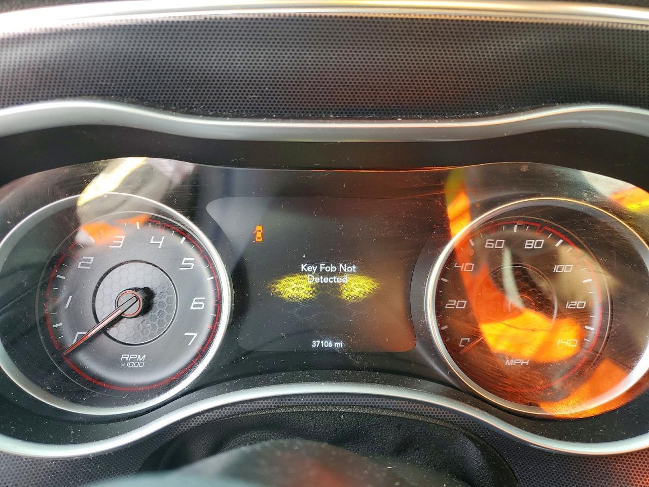 2015 Dodge Charger Sxt - zdjęcie 9