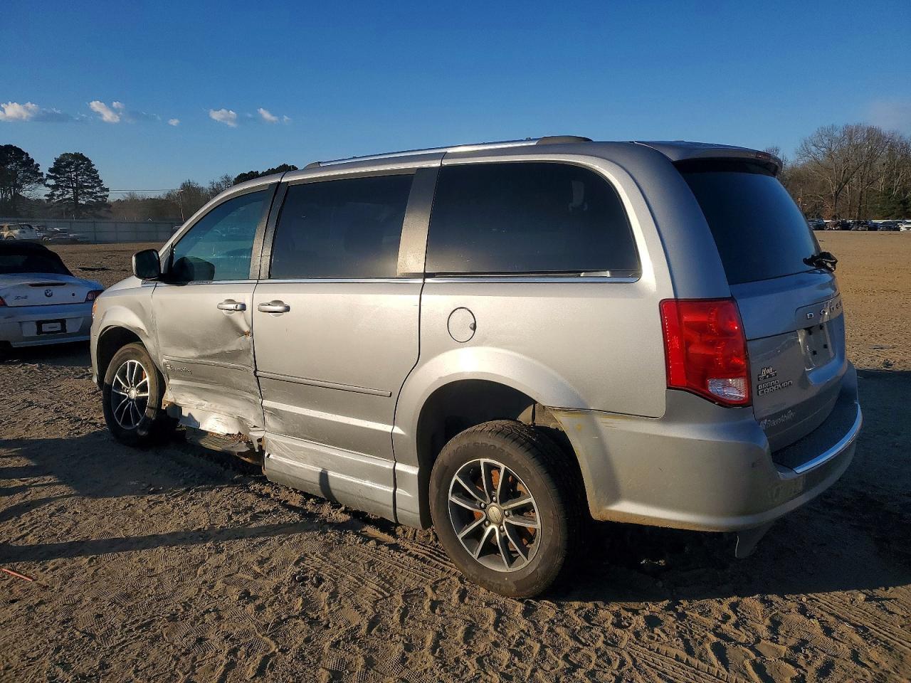 2017 Dodge Grand Caravan Sxt - zdjęcie 2