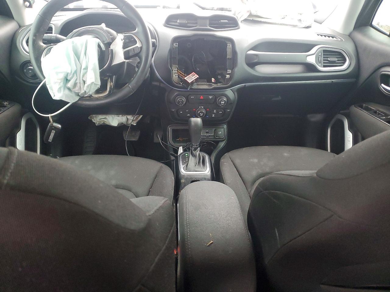 2019 Jeep Renegade Latitude - zdjęcie 8