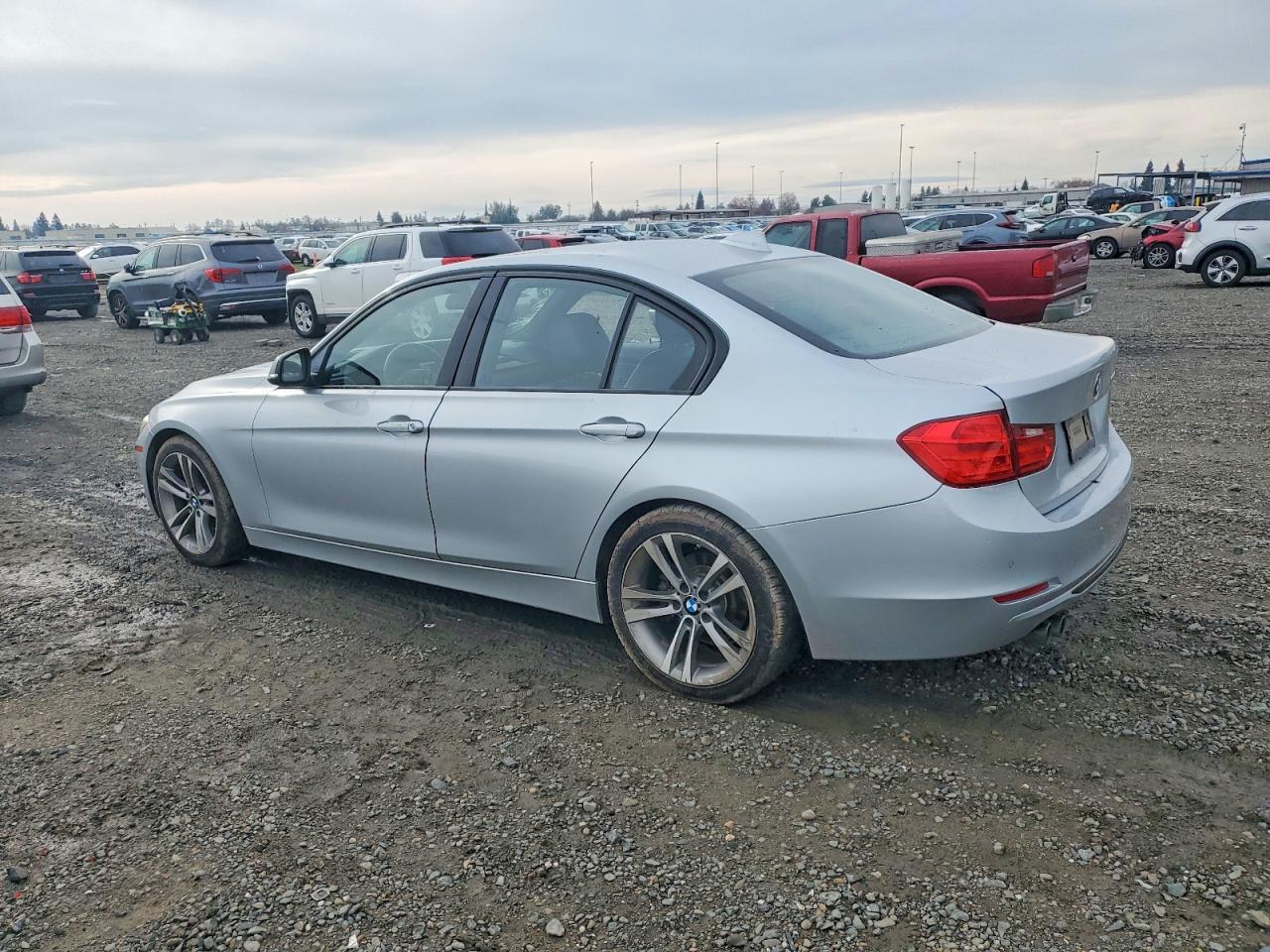 BMW Seria 3 - zdjęcie 2