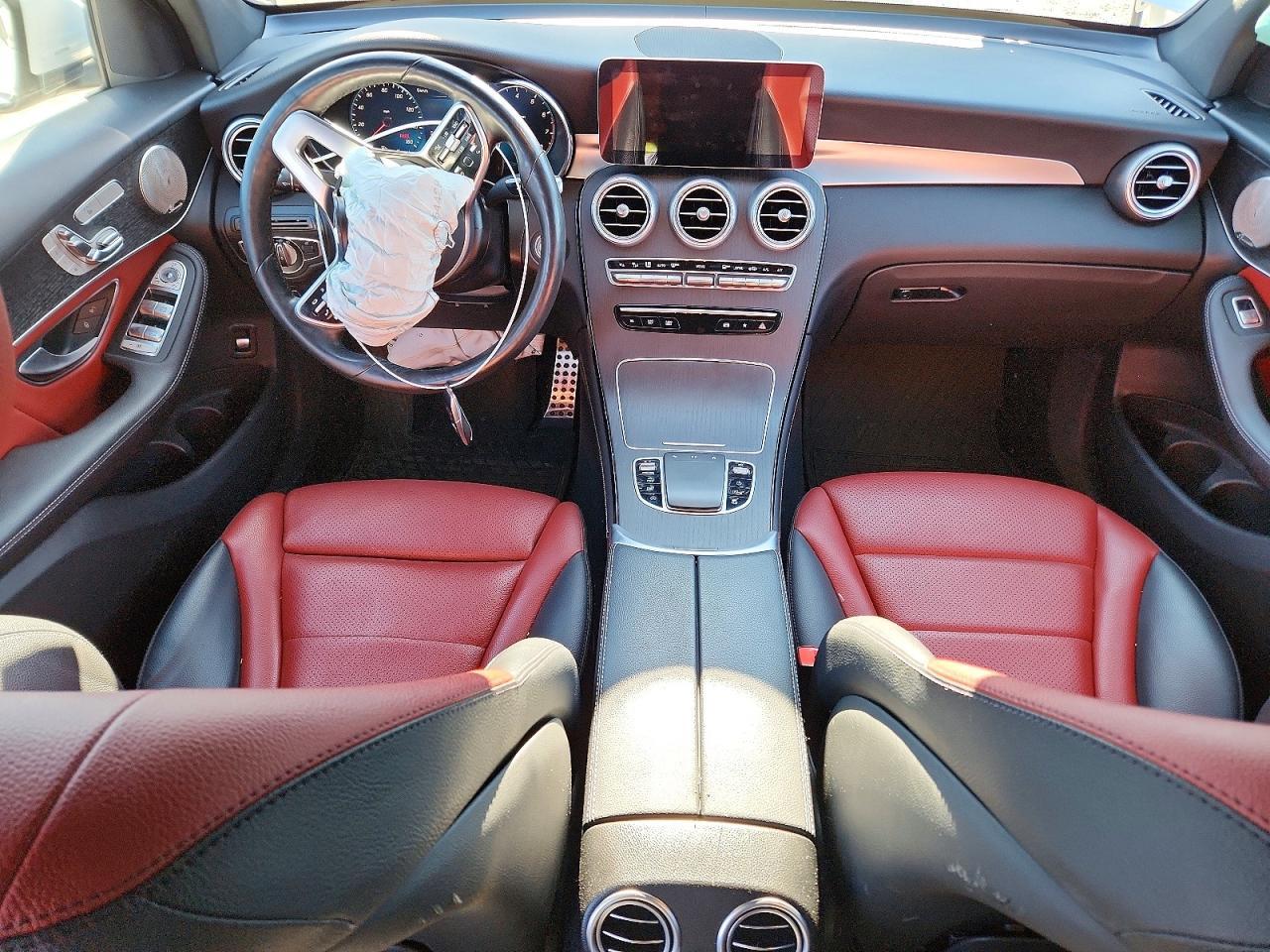 2021 Mercedes-Benz Glc Coupe 300 4Matic - zdjęcie 8