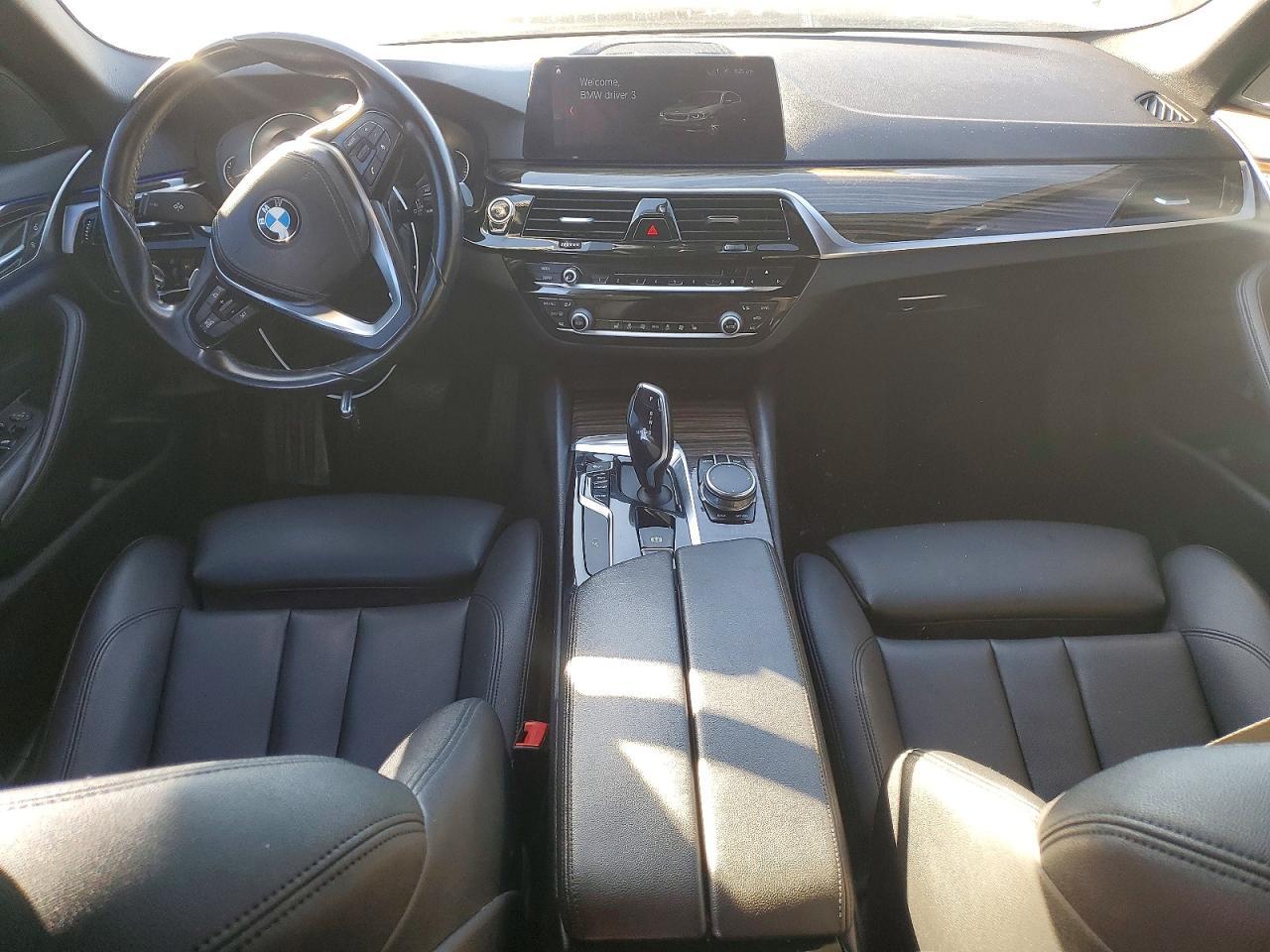 2018 BMW 530 I - zdjęcie 8