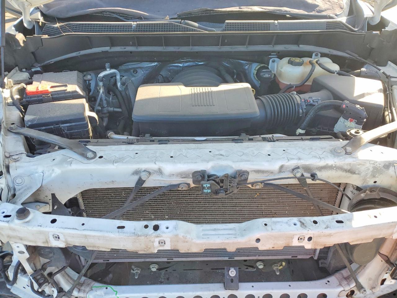 2021 Chevrolet Silverado C1500 - zdjęcie 11