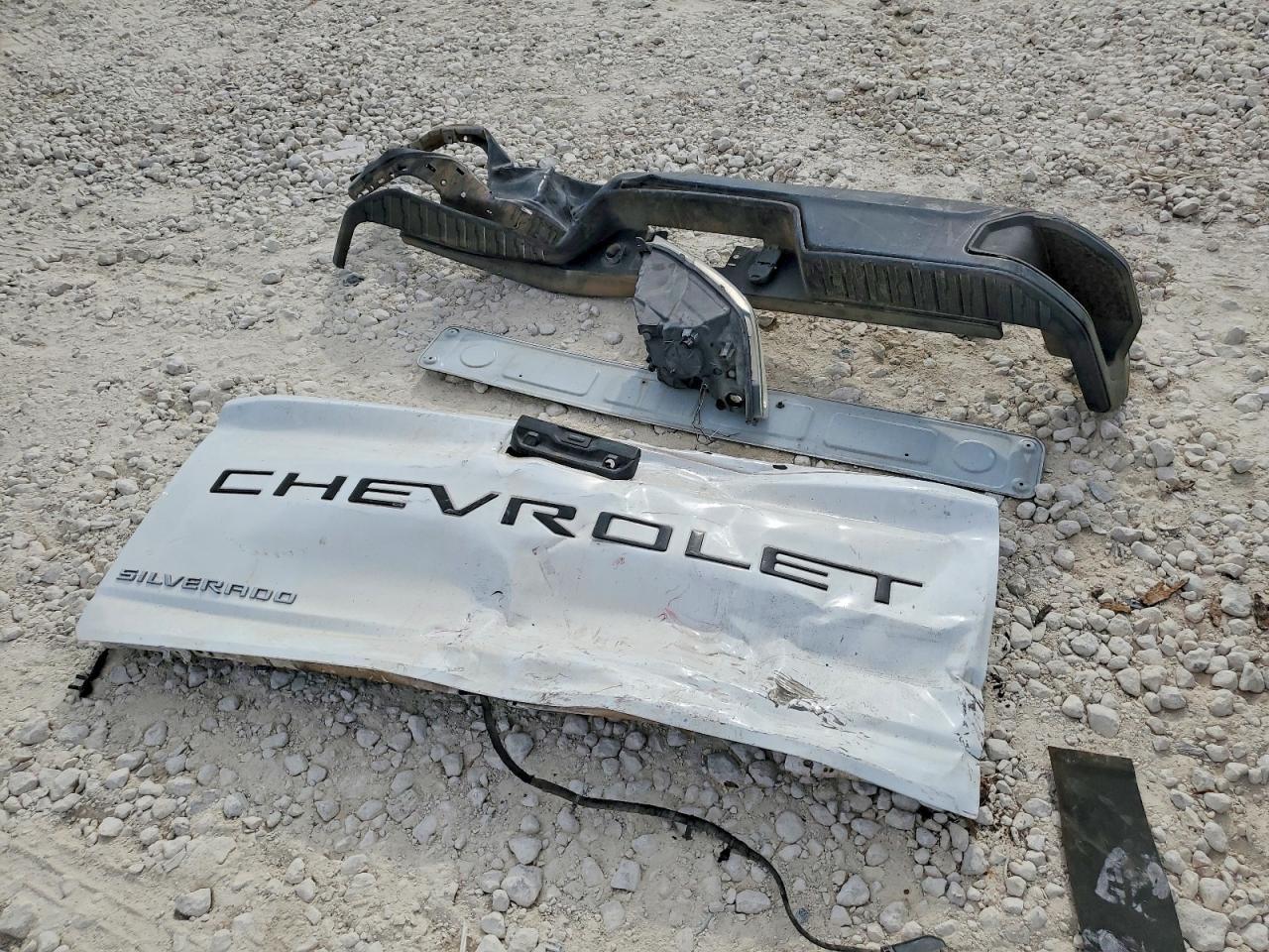 2022 Chevrolet Silverado C2500 Heavy Duty - zdjęcie 12