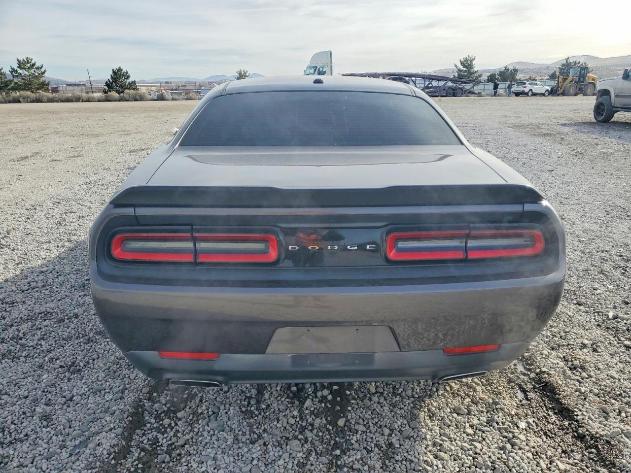 2016 Dodge Challenger Sxt - zdjęcie 6