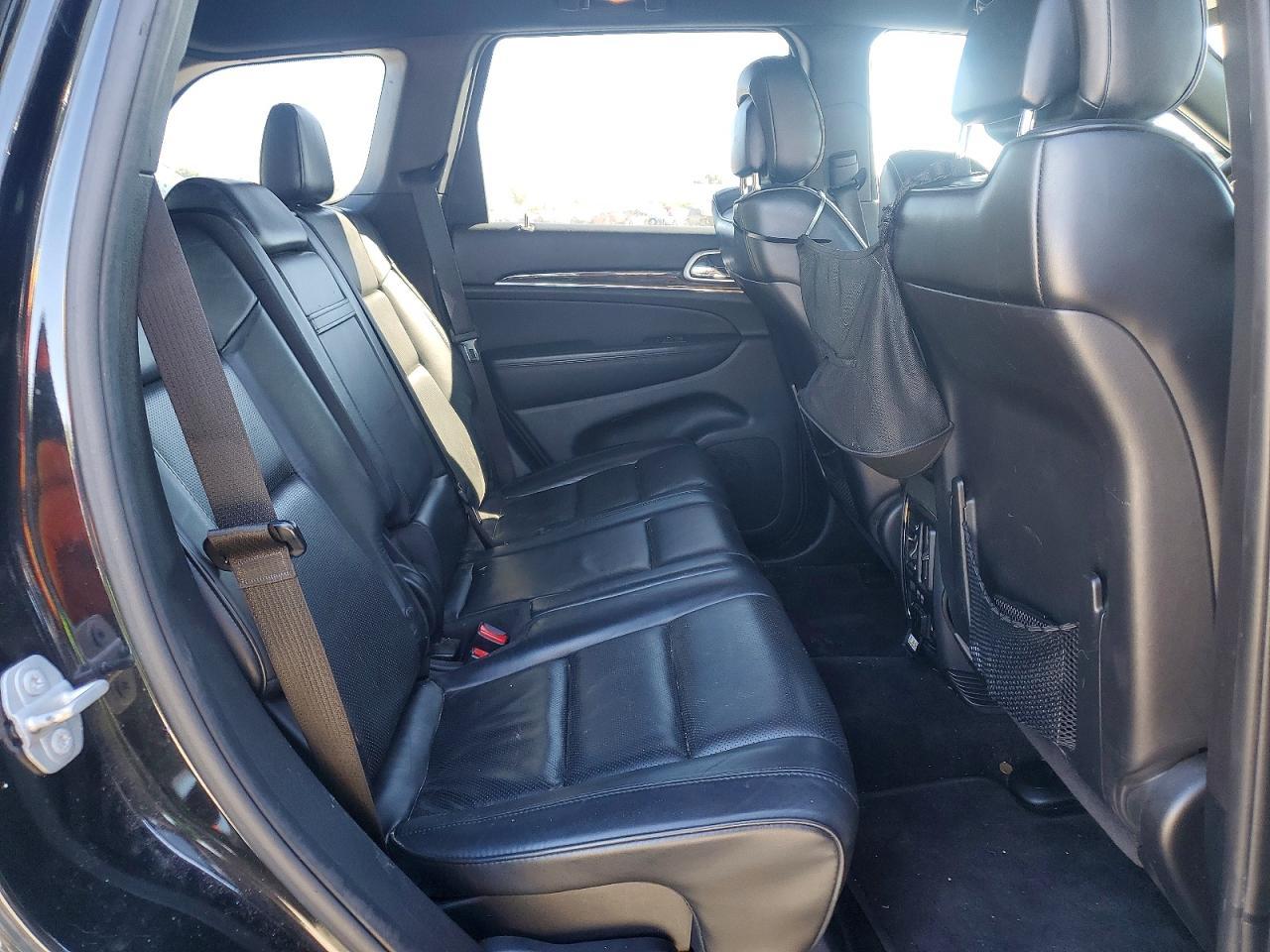 2015 Jeep Grand Cherokee Overland - zdjęcie 11