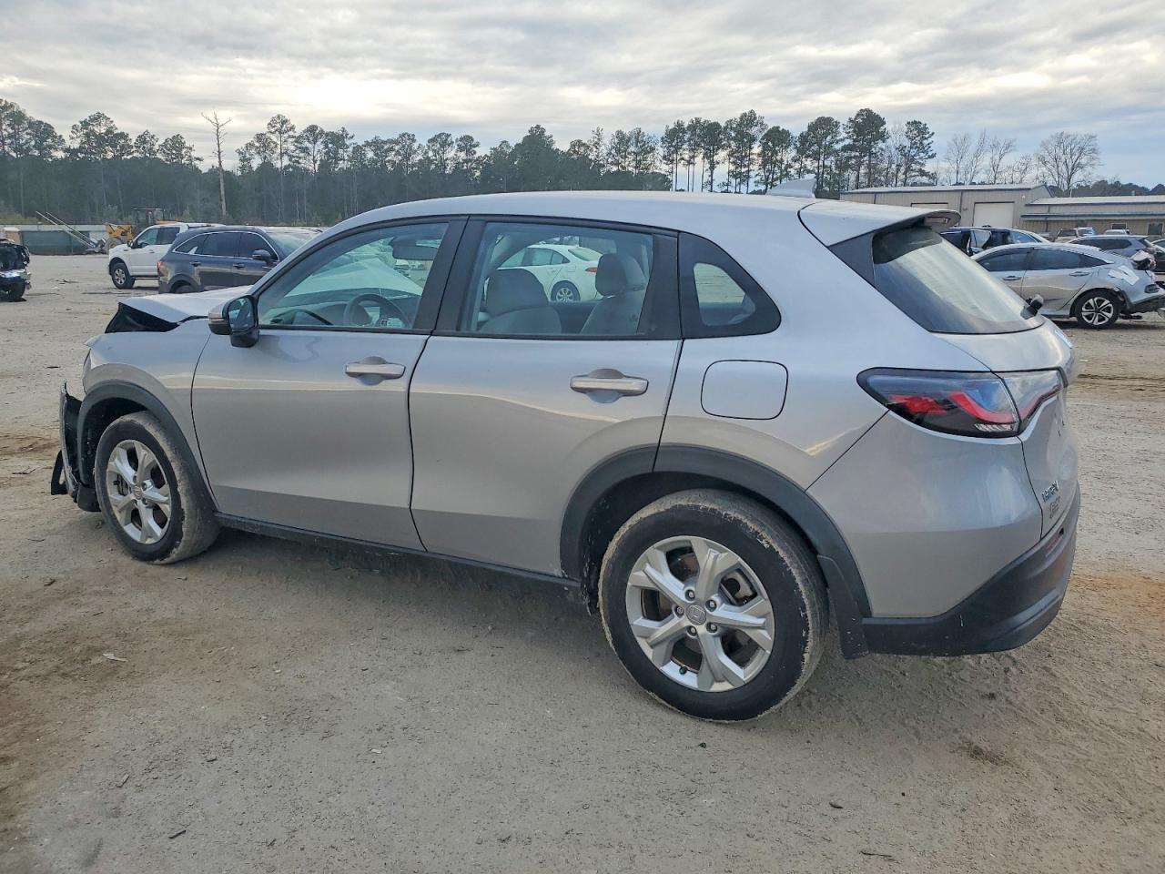 2023 Honda Hr-V Lx - zdjęcie 2