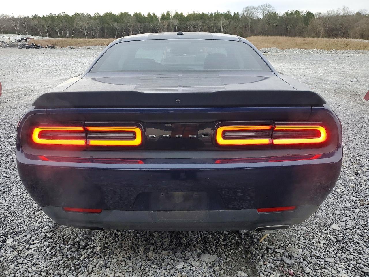 2017 Dodge Challenger Sxt - zdjęcie 6