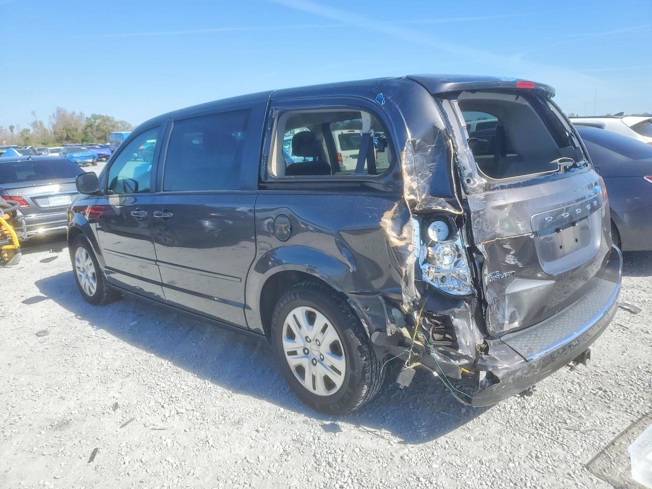 2017 Dodge Grand Caravan Se - zdjęcie 2
