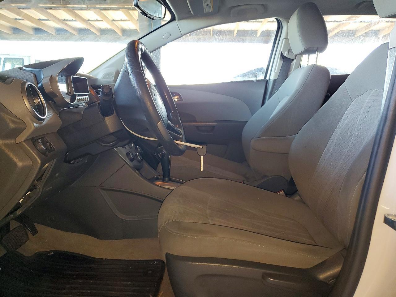 2015 Chevrolet Sonic Lt - zdjęcie 7