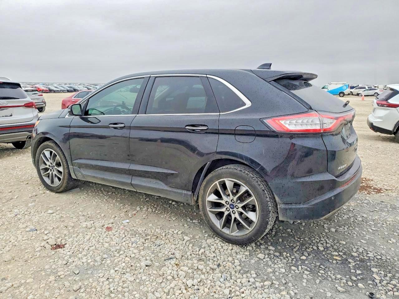 2016 Ford Edge Titanium - zdjęcie 2