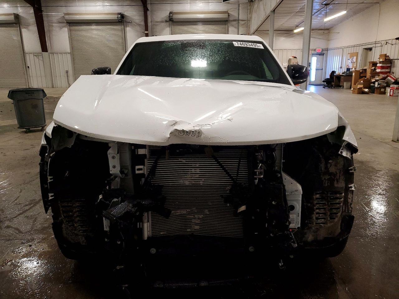 2025 Jeep Grand Cherokee Laredo - zdjęcie 5