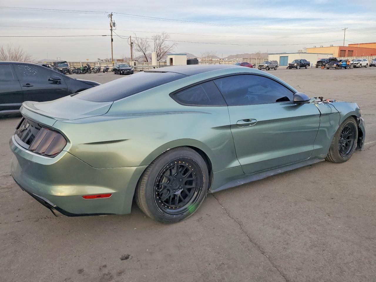2015 Ford Mustang - zdjęcie 3