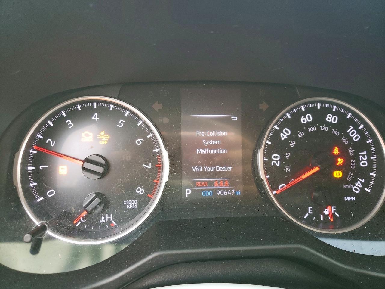 2020 Toyota Rav4 Le - zdjęcie 9