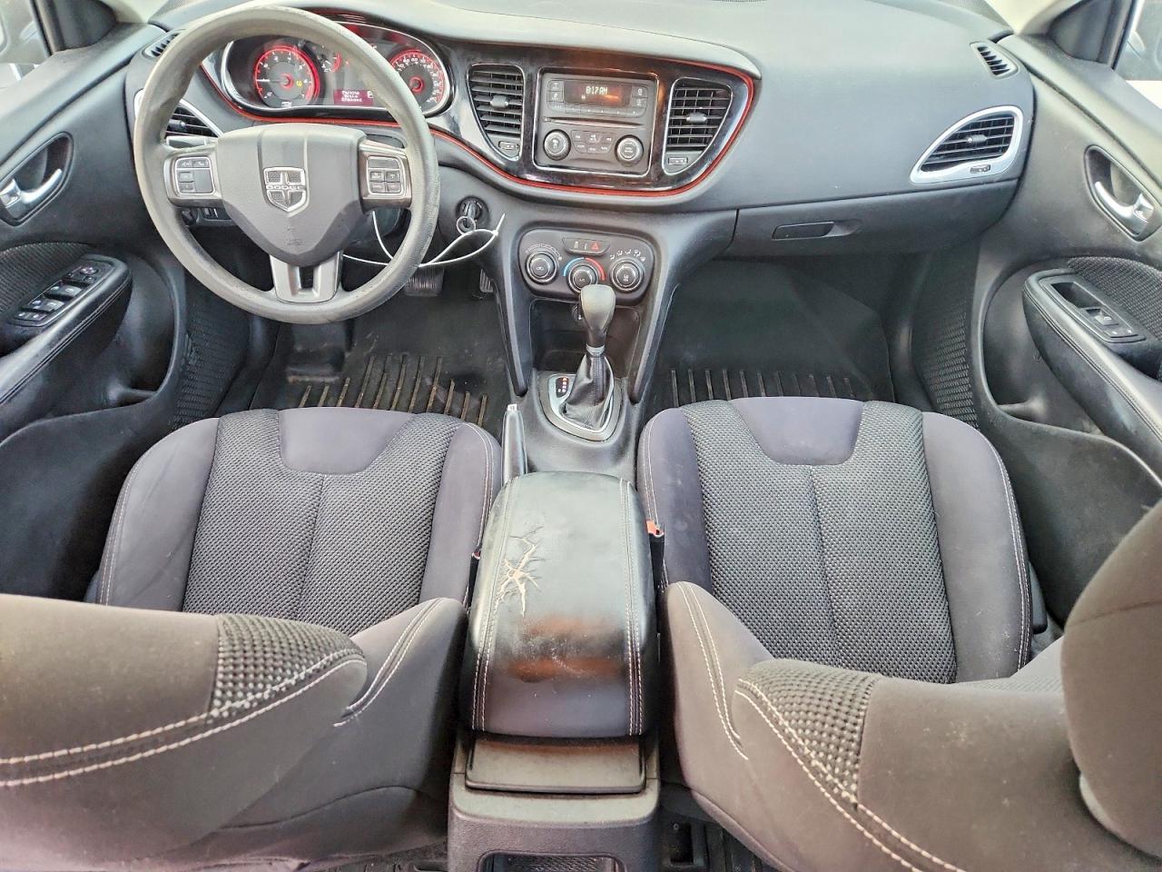 2015 Dodge Dart Sxt - zdjęcie 8
