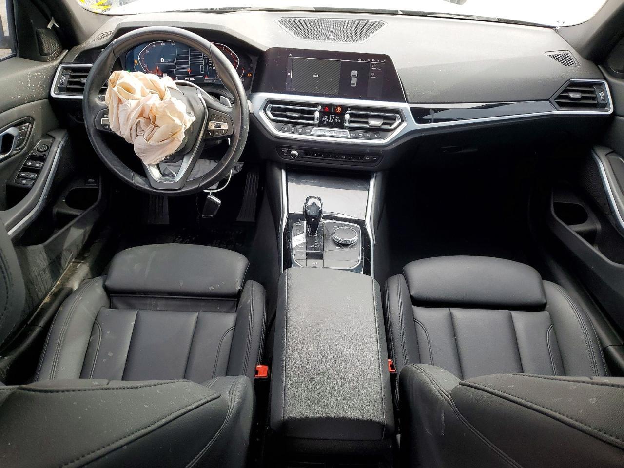 2019 BMW 330I - zdjęcie 8