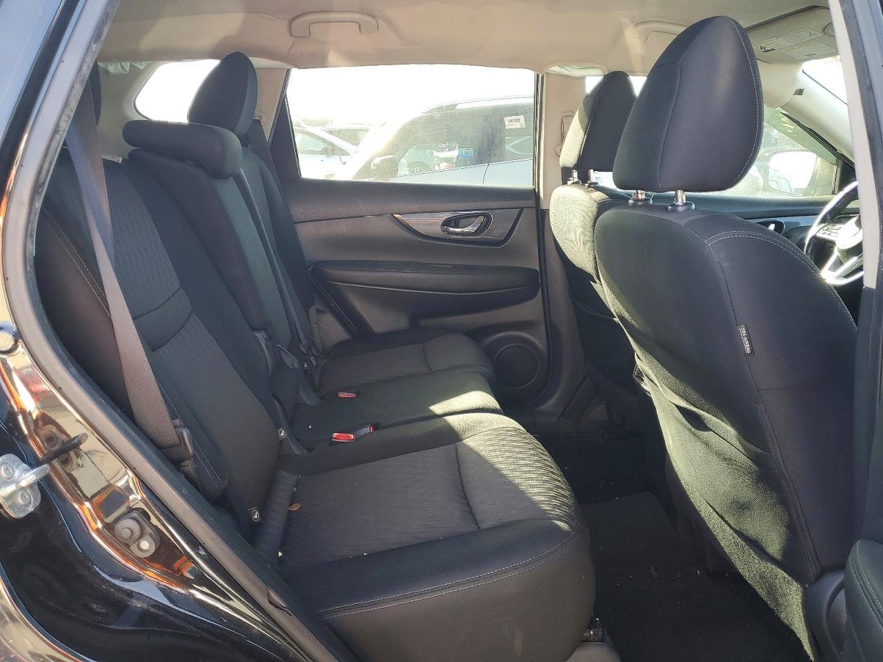 2018 Nissan Rogue S - zdjęcie 10