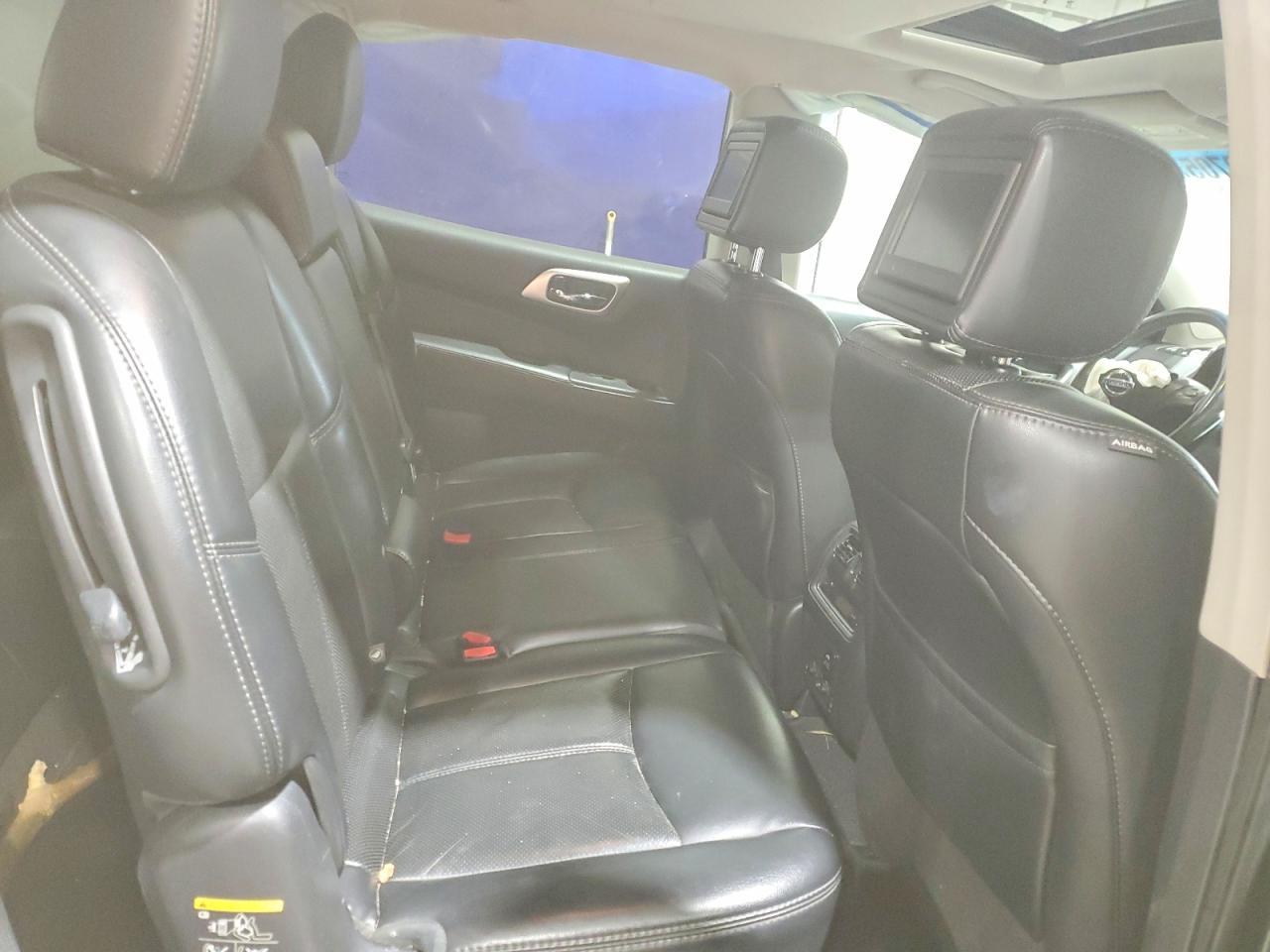 2016 Nissan Pathfinder S - zdjęcie 11