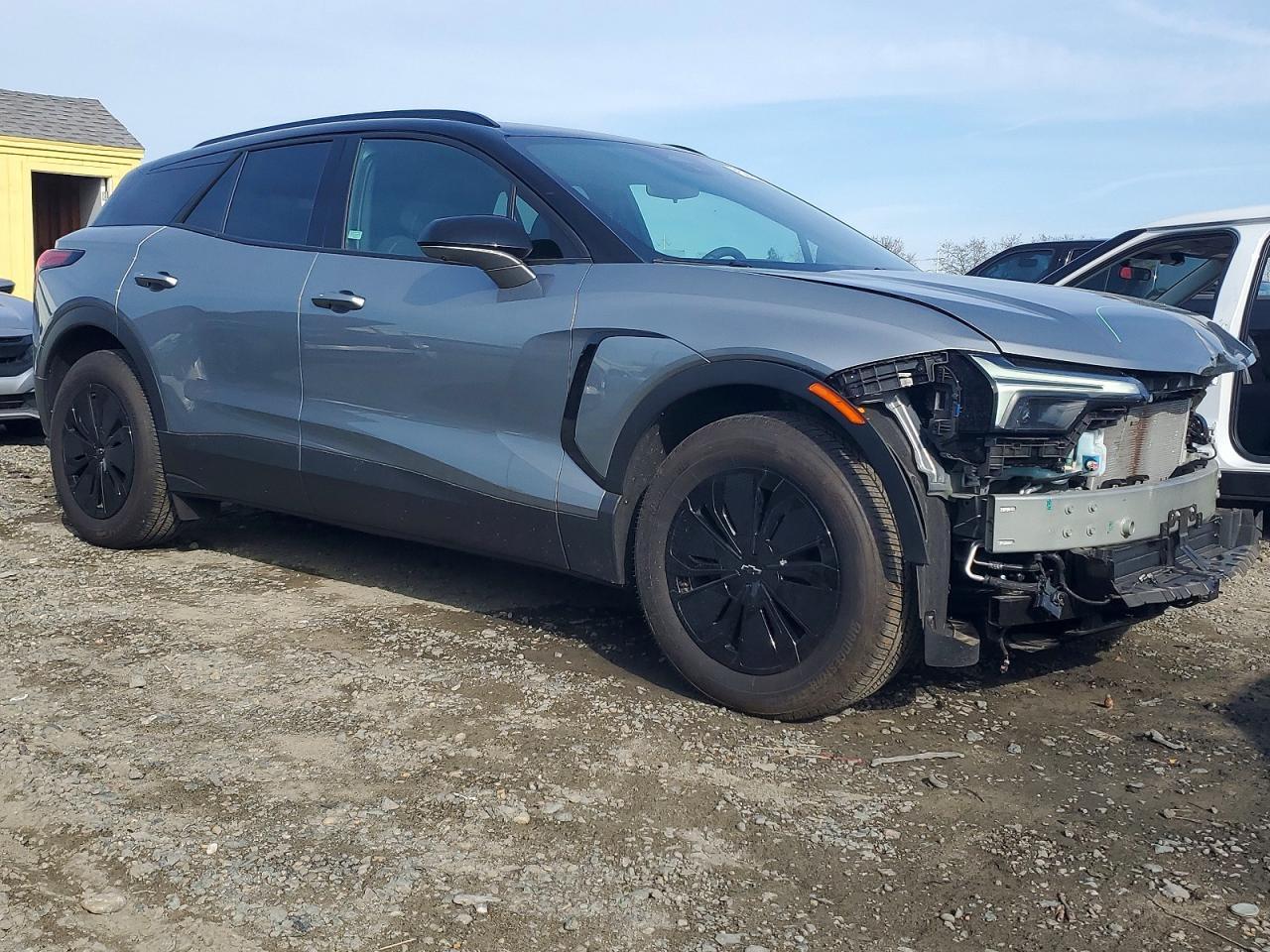 2025 Chevrolet Blazer Lt - zdjęcie 4