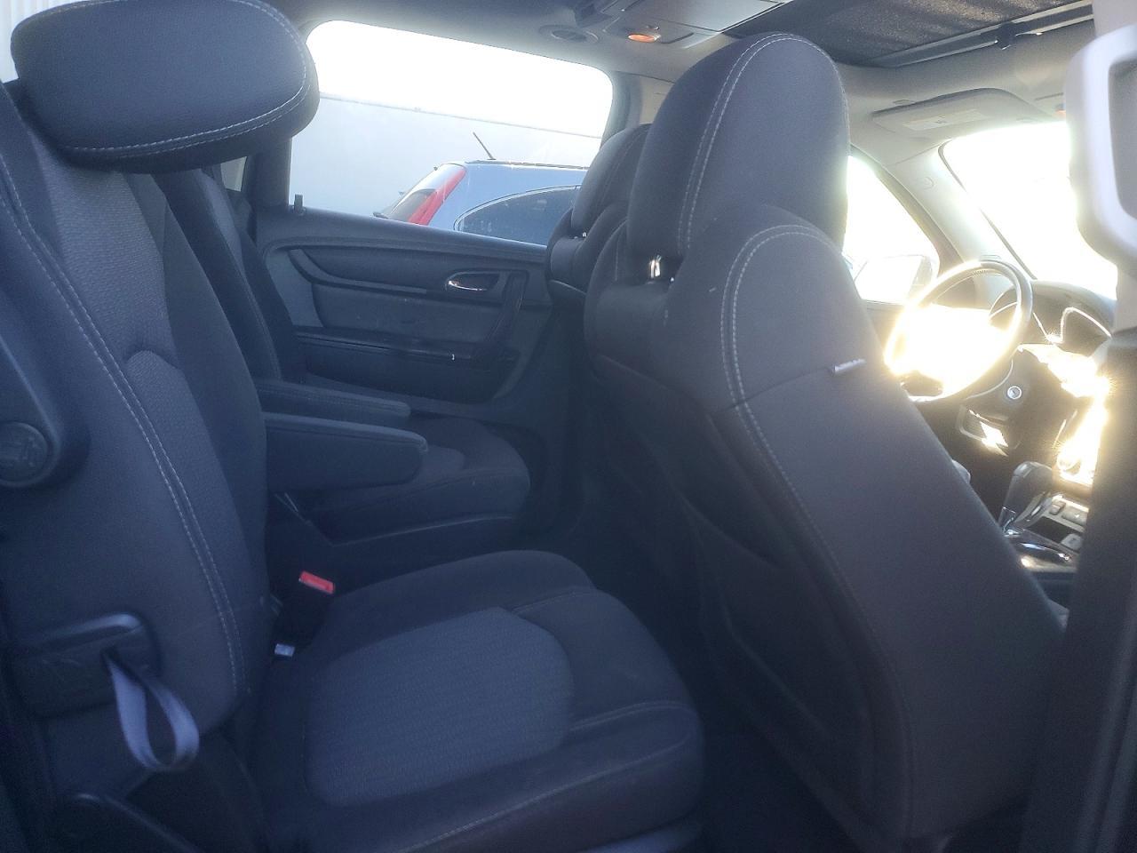 2016 Chevrolet Traverse Lt - zdjęcie 11