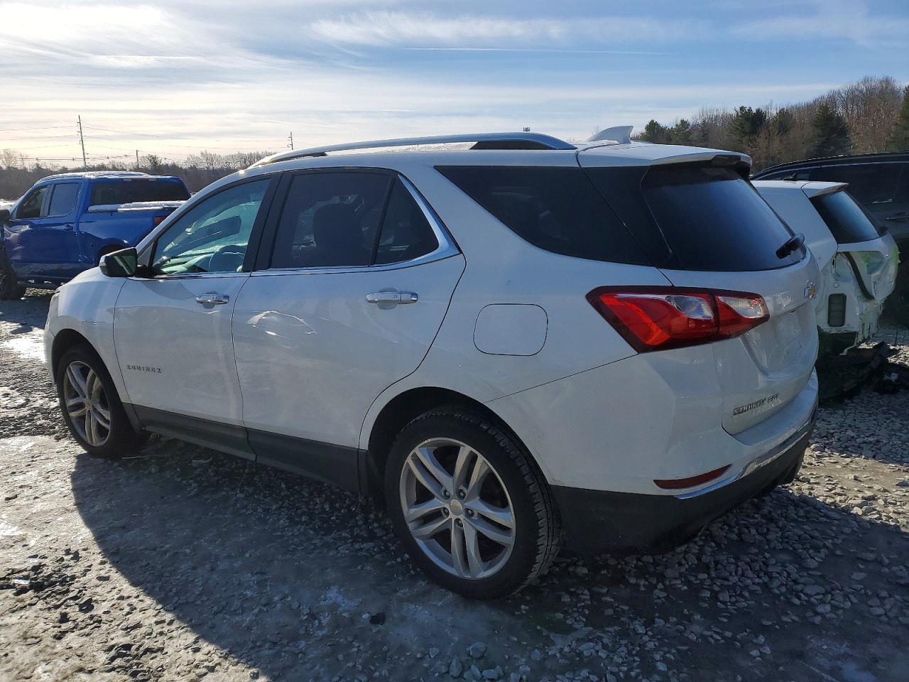 2019 Chevrolet Equinox Premier - zdjęcie 2