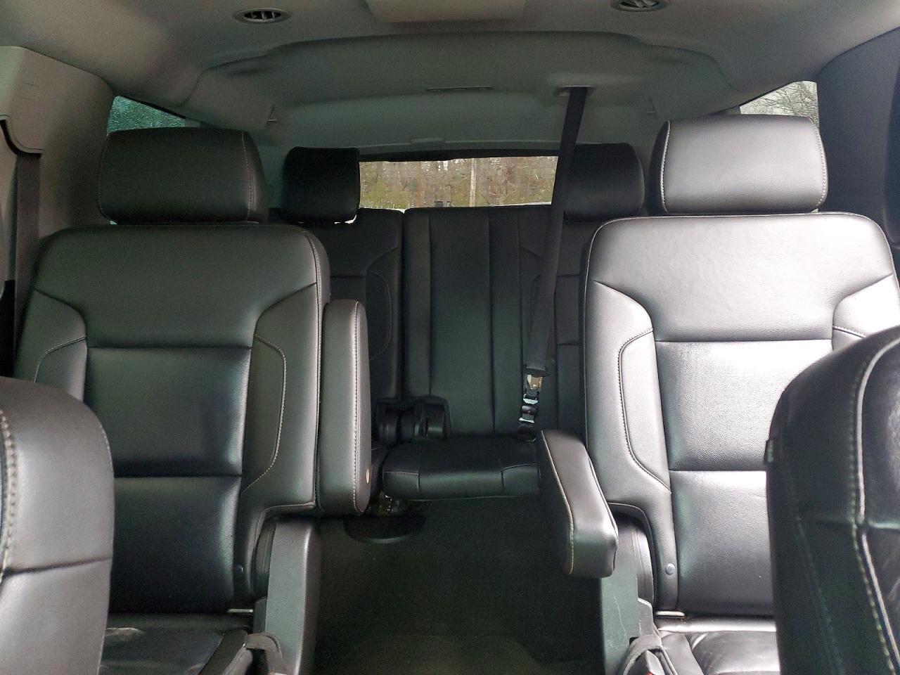 2015 Chevrolet Suburban C1500 Lt - zdjęcie 10