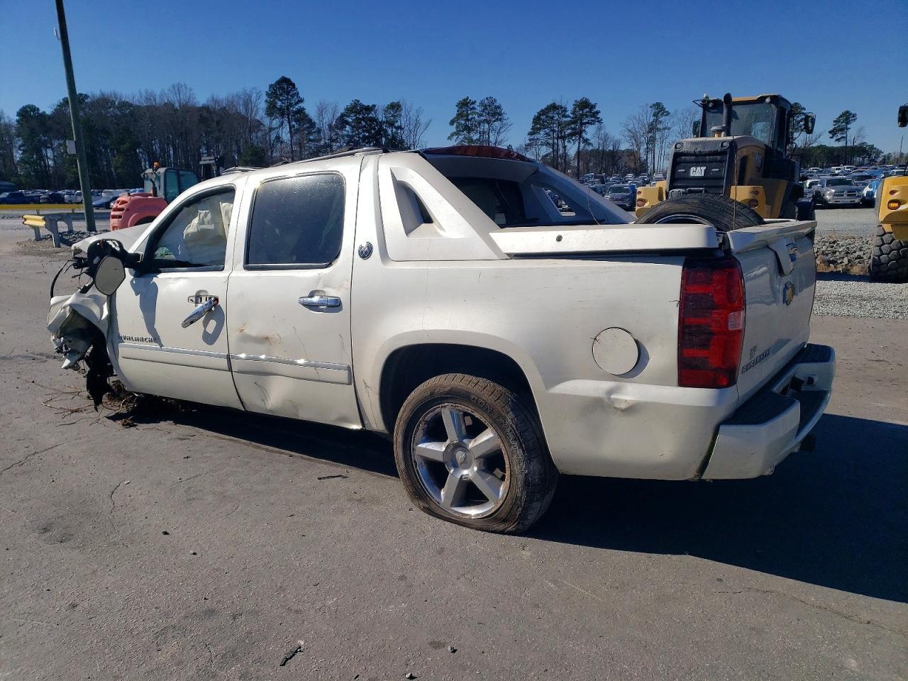 2013 Chevrolet Avalanche Ltz - zdjęcie 2