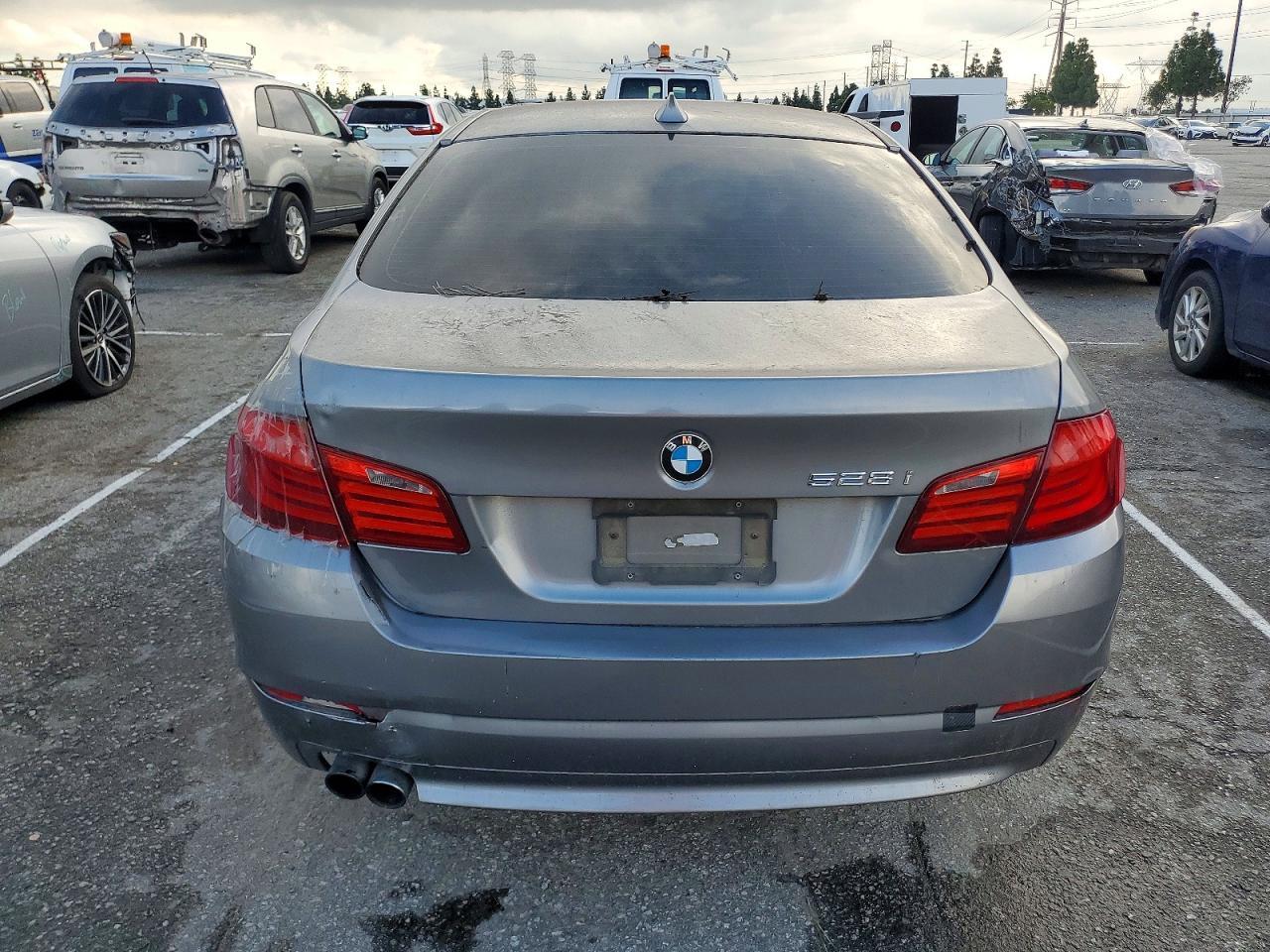 2013 BMW 528 I - zdjęcie 6