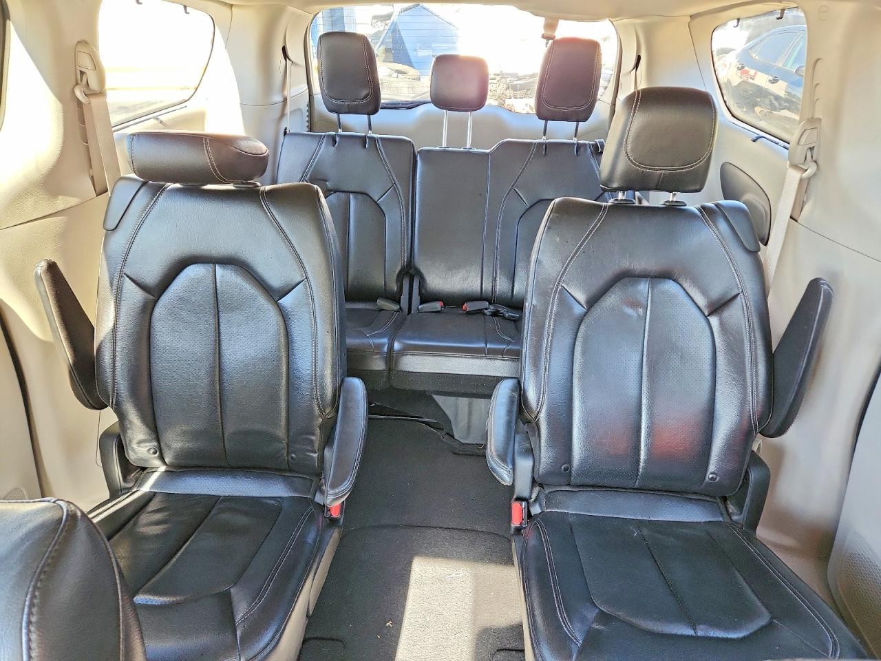 2022 Chrysler Pacifica Touring L - zdjęcie 10